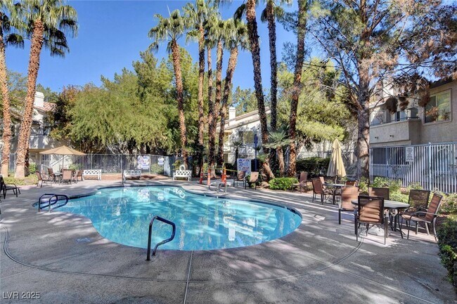 Building Photo - 5216 Mandalay Springs Dr