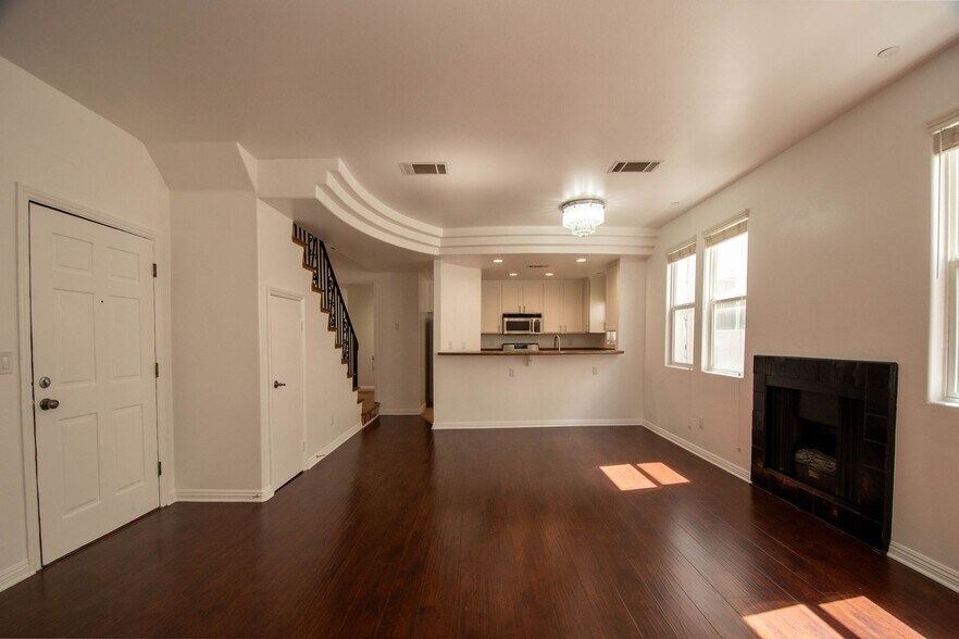 Building Photo - 4259 Dixie Canyon Ave