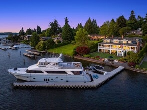 Building Photo - 5bd/5.5ba Yarrow Point Home