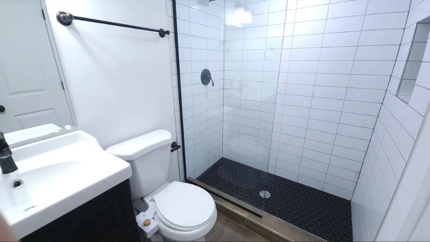 Building Photo - 738 11th St NE