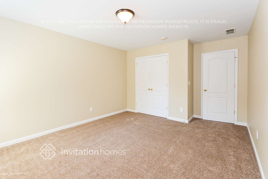 Building Photo - 2708 Westport Ln SW