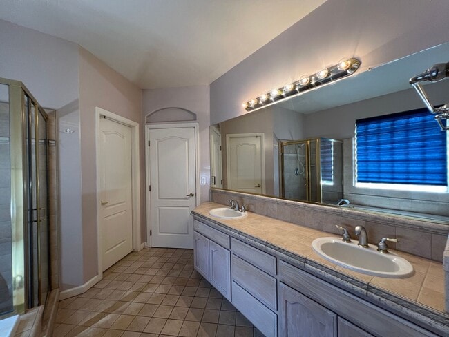Building Photo - 2456 E Marquise Ct