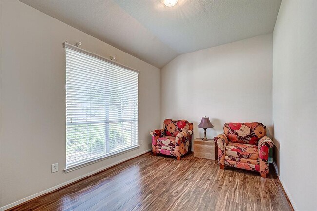 Building Photo - 15131 Live Oak Bend Way