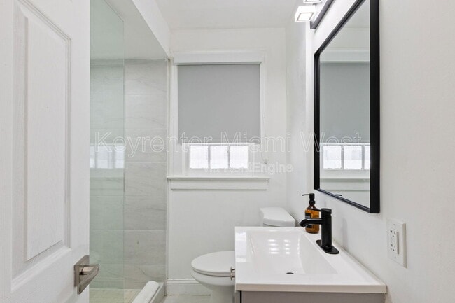 Building Photo - 699 S Federal Hwy