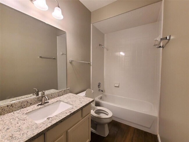 Building Photo - 18818 Harbor Key Cir