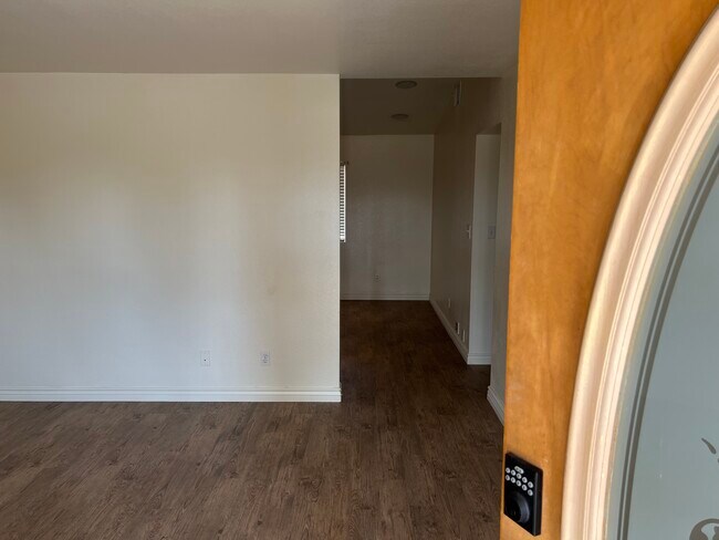 Building Photo - 4058 E Decatur St