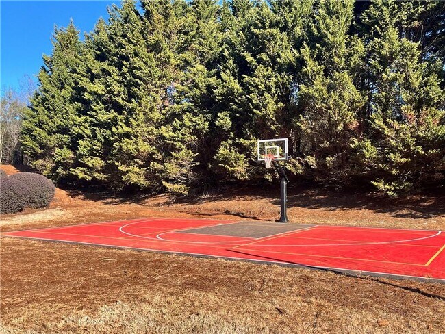 Building Photo - 94 Hill Crest Cir