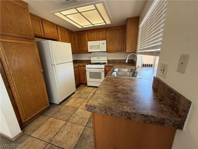 Building Photo - 9509 Swan Bay Dr