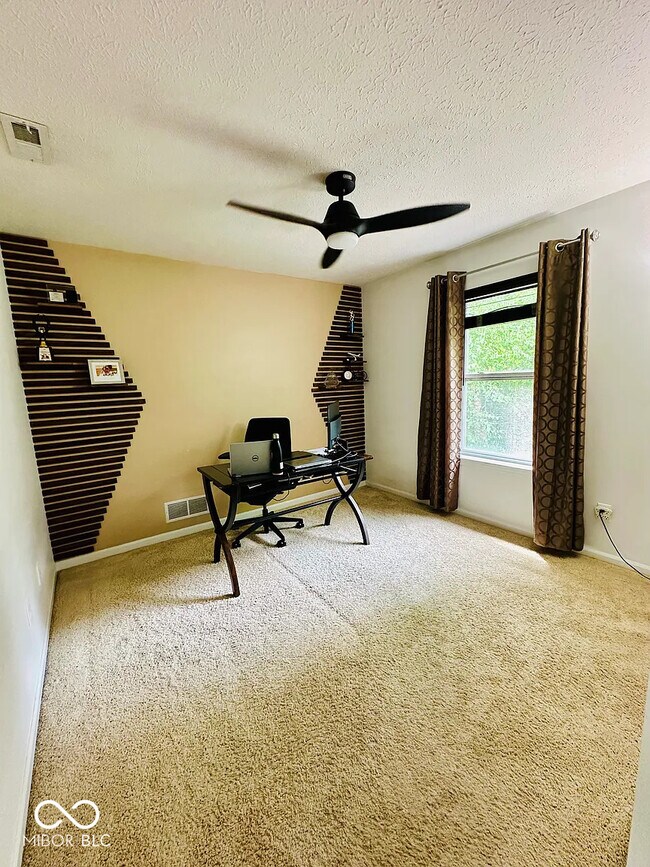 Building Photo - 5273 Ivy Hill Dr