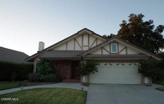 Building Photo - 6797 Oak Forest Dr