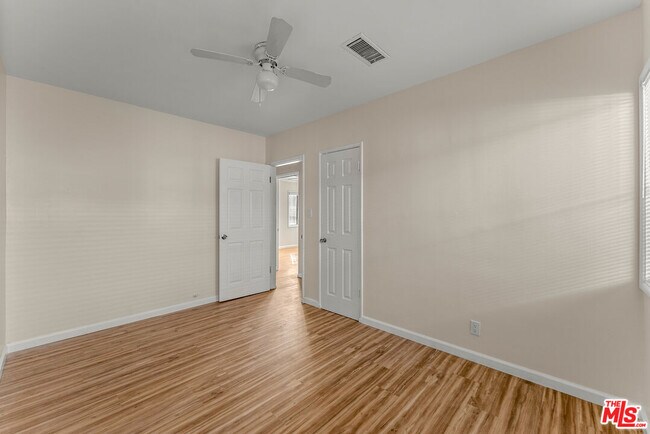 Building Photo - 8905 S Wilton Pl