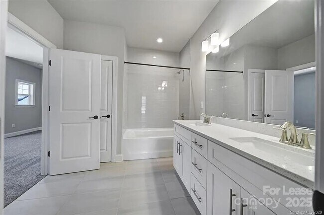 Building Photo - 2603 Bridle Brook Way