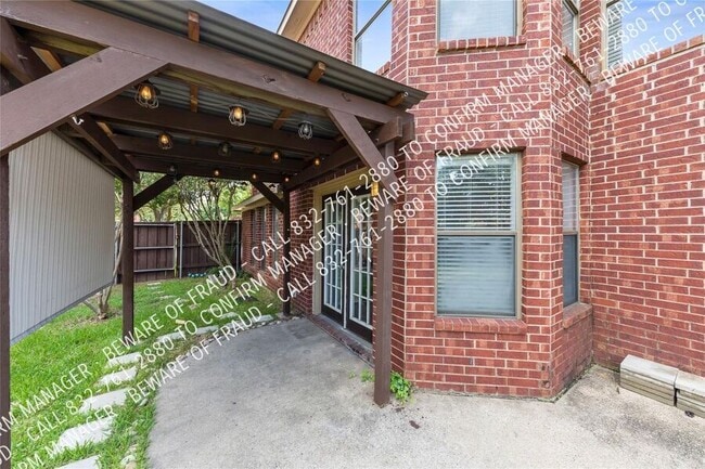 Building Photo - 473 Leisure Ln