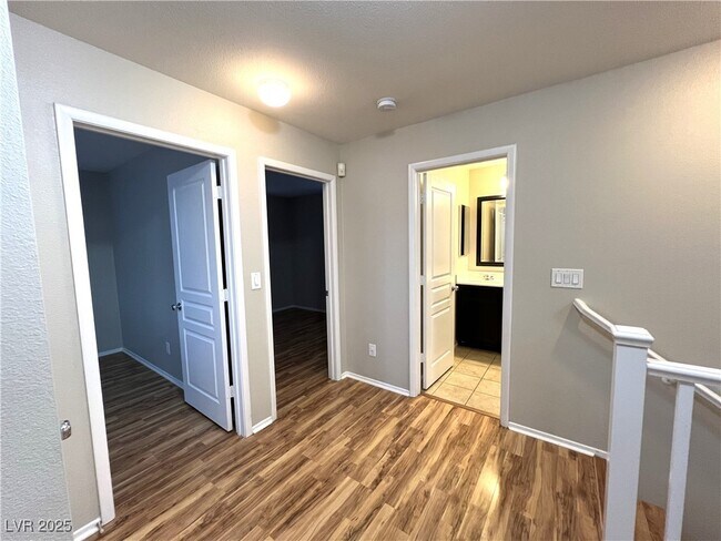 Building Photo - 9991 Pimera Alta St