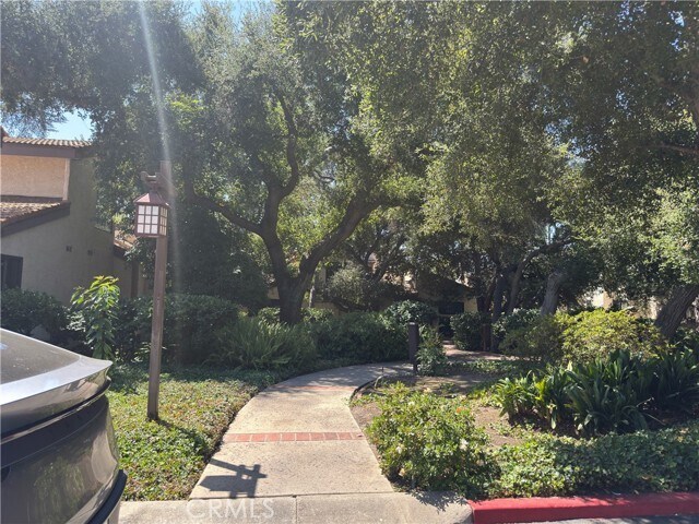 Building Photo - 1138 Las Riendas Way