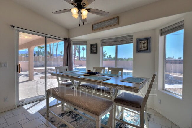 Building Photo - 304 Acoma Blvd S