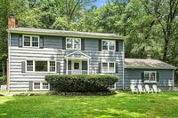 Building Photo - 163 MacGregor Dr