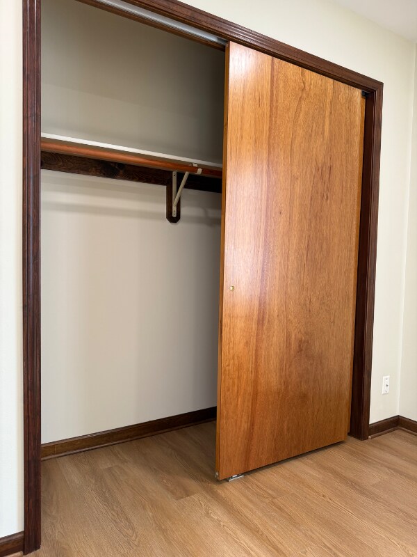 Building Photo - 520 3rd Ave