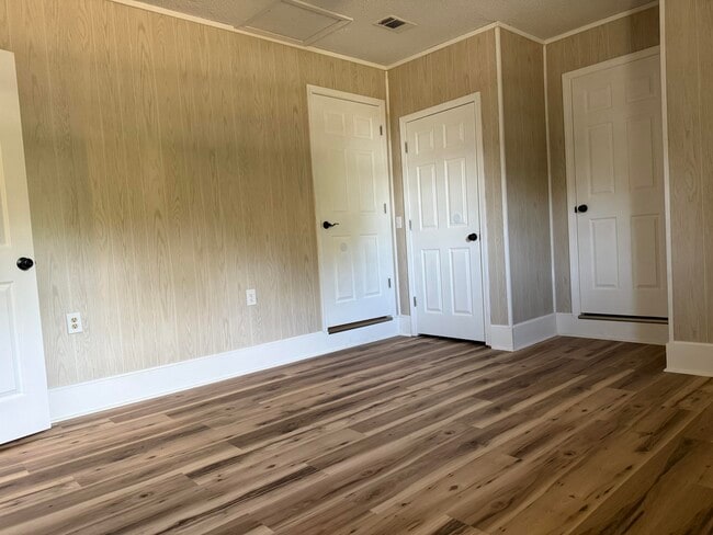 Building Photo - 5326 Olin Merritt St