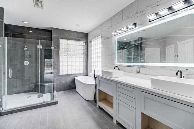 Building Photo - 11618 Snowmass Dr