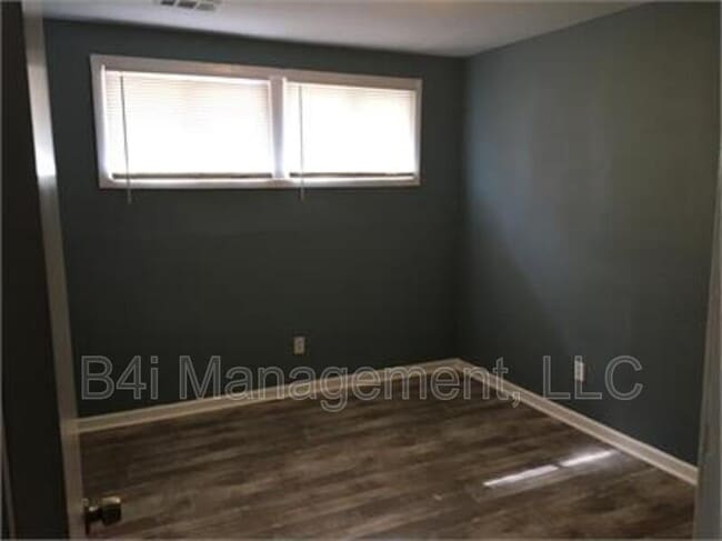 Building Photo - 324 Macedonia Rd SE