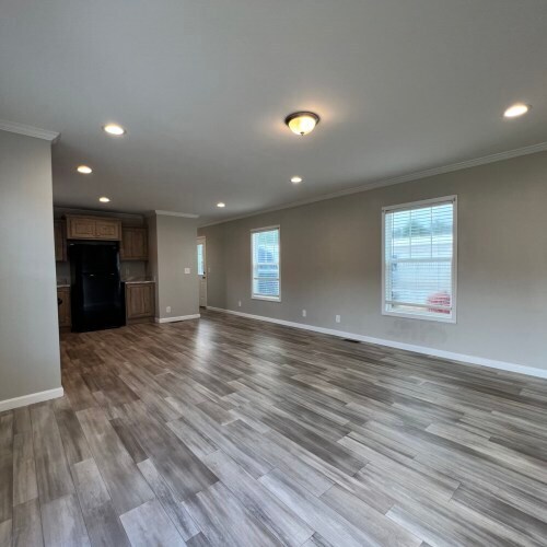Building Photo - 31 Midway Dr