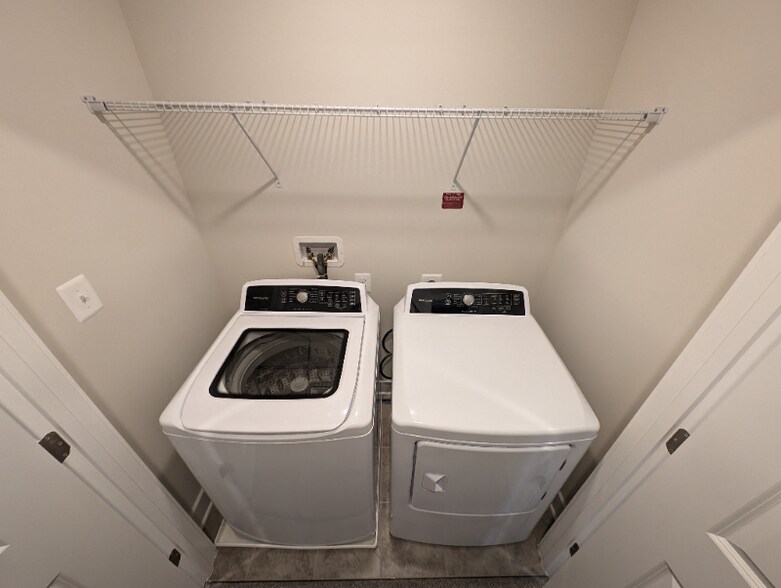 Building Photo - 333 Alluvium Dr