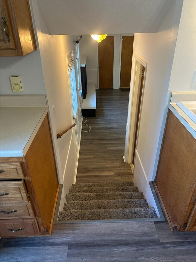 Building Photo - 4305 E Maple Manor Pkwy