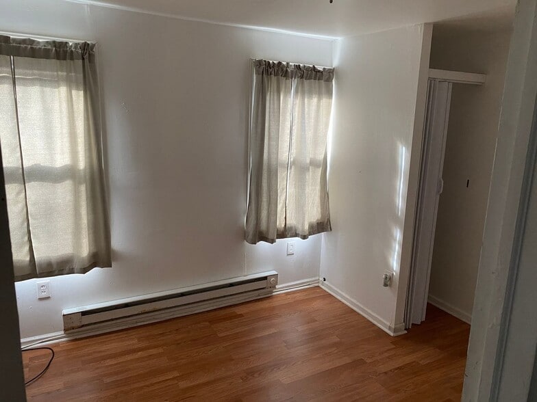 Building Photo - 130 Bartram Ave