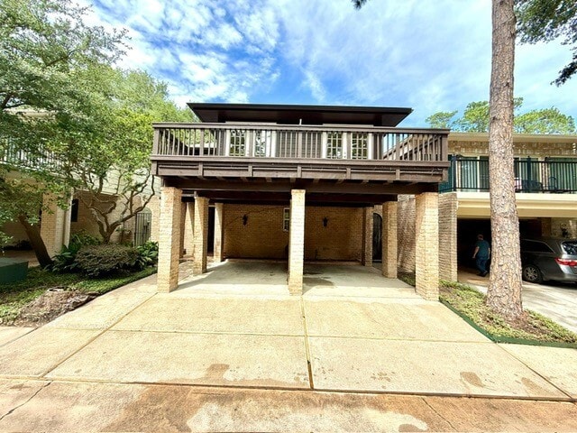 Building Photo - 201 Vanderpool Ln
