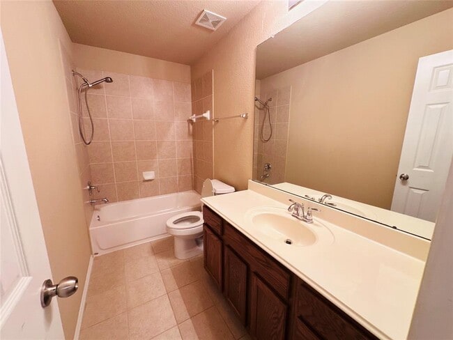 Building Photo - 26914 Harmony Shores Dr