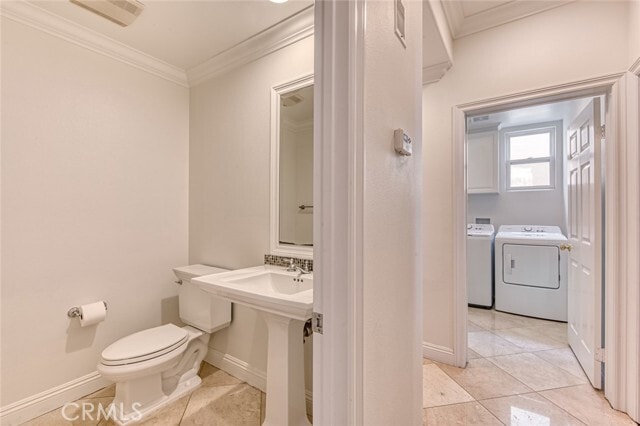 Building Photo - 9 Marisol