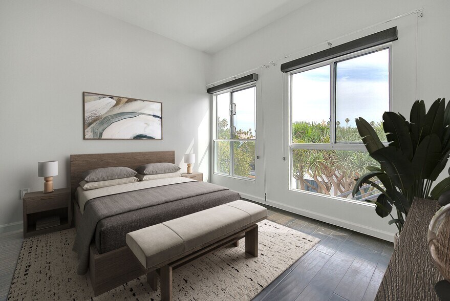 Building Photo - 1952 N Beachwood Dr