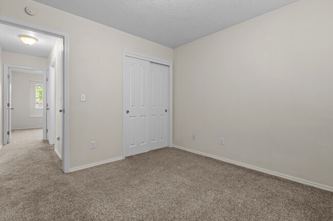 Building Photo - 1443 W Balboa St