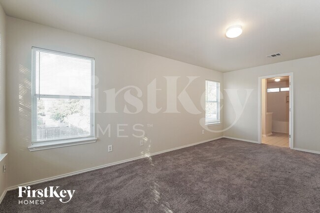 Building Photo - 10519 Marengo Ln