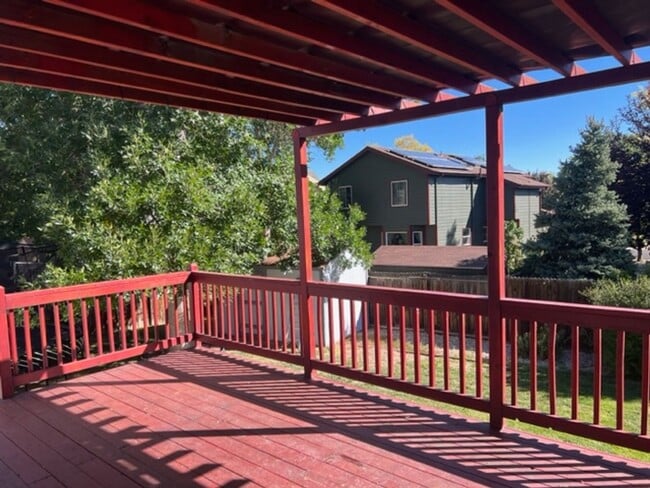 Building Photo - 3 Bedroom, 2.5 Bath Beautiful Ranch Style Home with 3 Car Attached Garage in West Fort Collins, CO