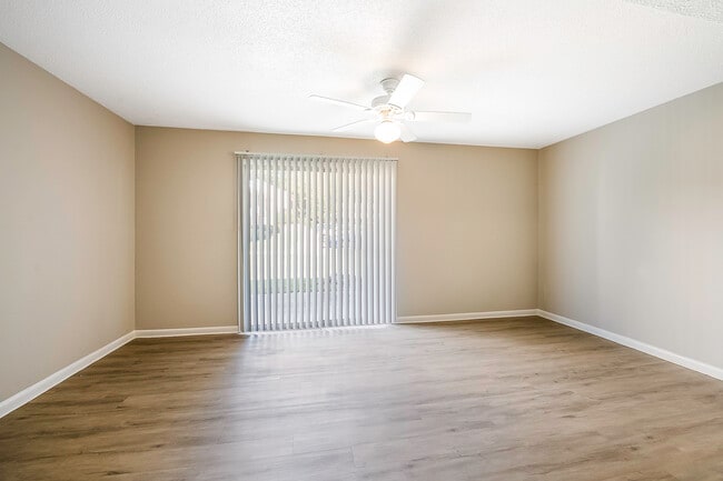 Newly Renovated Townhome at Pine Ridge Apartments in Cary, NC - Pine Ridge Townhomes