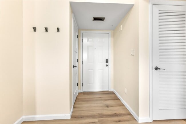 Building Photo - 6303 Spring River Dr