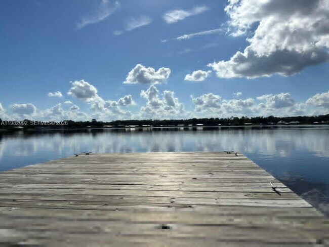 Building Photo - 3116 Tanglewylde Ave