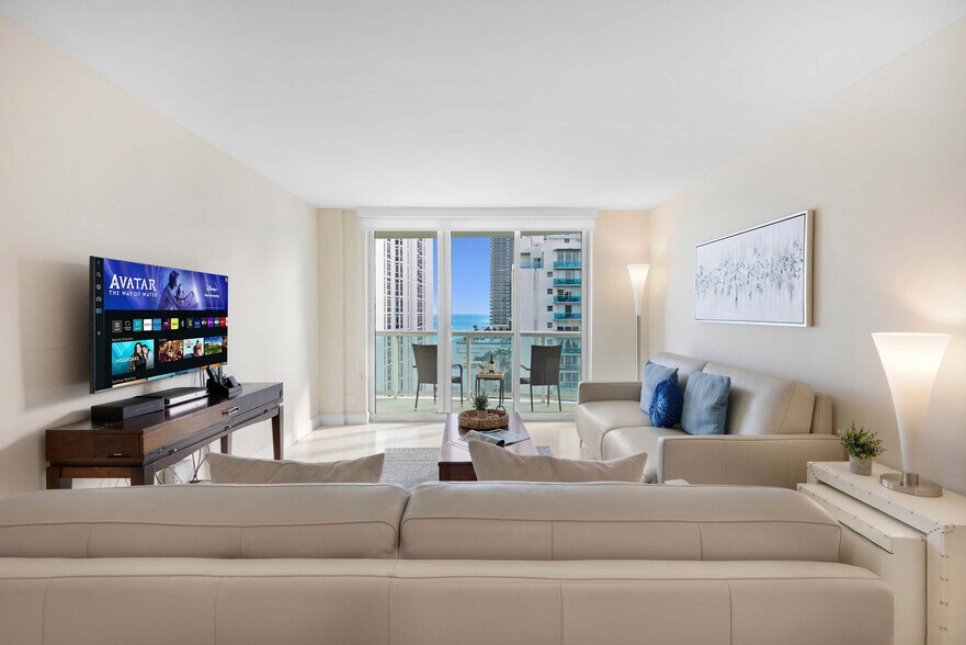Building Photo - 3901 S Ocean Dr