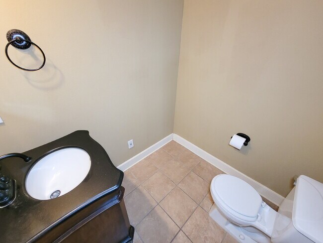 Building Photo - 3 Bed Single-Family Home in Parkside At Perry 77070