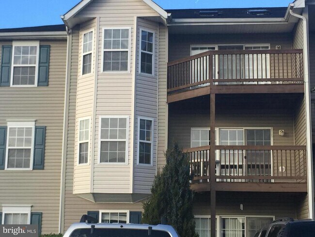 Primary Photo - 110 Brookland Ct