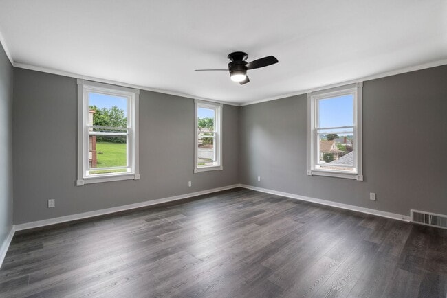Building Photo - Newly renovated 2 bedroom home in Scott To...