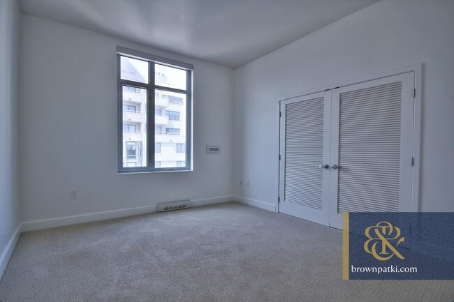 Building Photo - 1310 Fillmore St