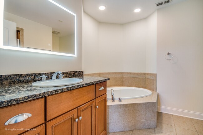 Building Photo - 2023 Alta Vista Ct