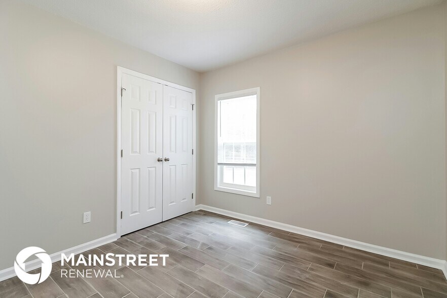 Building Photo - 127 Kinnis Creek Dr