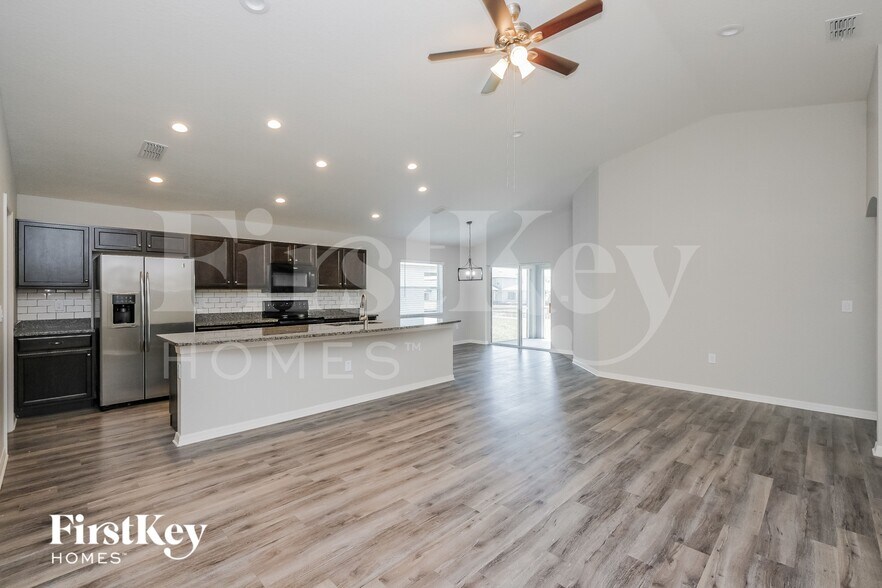 Building Photo - 5336 White Egret Ln