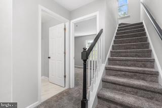 Building Photo - 238 E Gay St