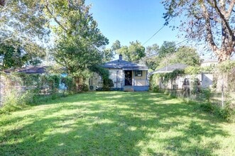 Building Photo - Single Family 2.5 bd, 1 ba close to Forsyth Park, Historic District