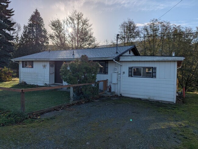 Primary Photo - 23908 Dunlop St